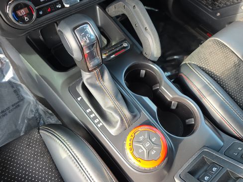 Used 2024 Ford Bronco Raptor AWD/4WD image 25