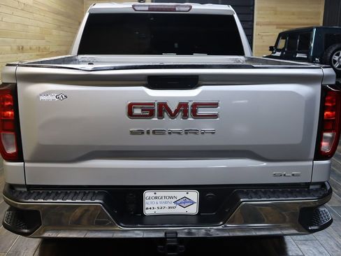 Used 2019 GMC Sierra 1500 SLE w/ SLE Value Package AWD/4WD image 4