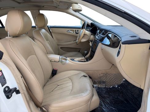 Used 2006 Mercedes-Benz CLS 500 image 18