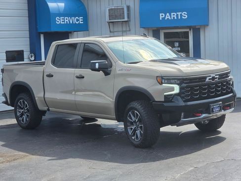 Used 2022 Chevrolet Silverado 1500 ZR2 AWD/4WD image 3