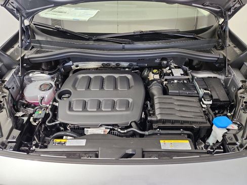 New 2026 Volkswagen Tiguan SE image 39