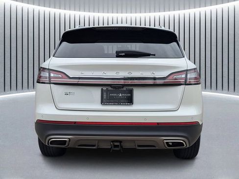 Used 2022 Lincoln Nautilus Reserve w/ Equipment Group 201A image 5