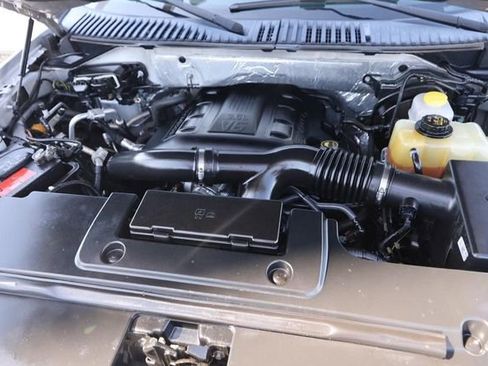 Used 2017 Ford Expedition EL XLT w/ Equipment Group 201A AWD/4WD image 28