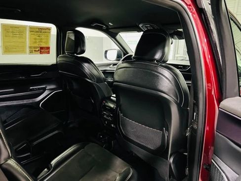 Used 2021 Jeep Grand Cherokee L Laredo RWD image 32