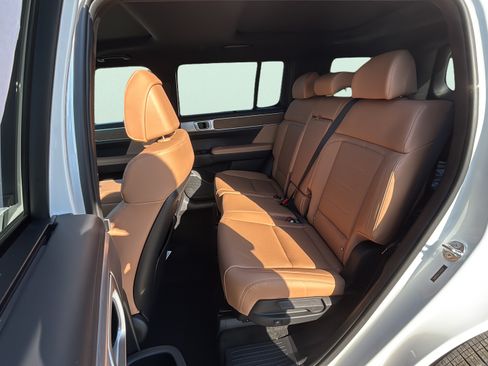New 2026 Hyundai Santa Fe Limited FWD image 19