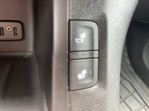 Used 2018 GMC Acadia SLE AWD/4WD image 43