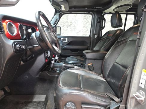 Used 2020 Jeep Gladiator Rubicon w/ LED Lighting Group image 22