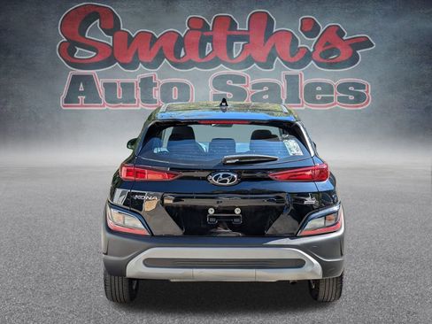 Used 2023 Hyundai Kona SE image 5