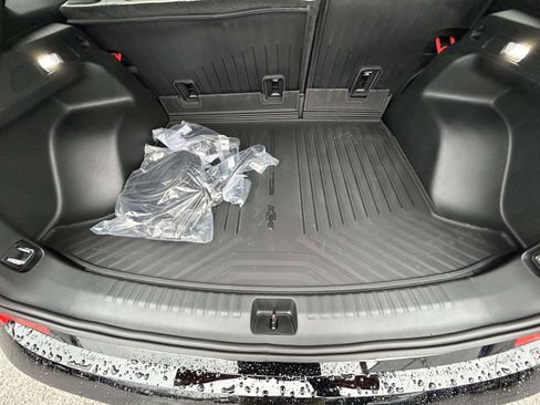 New 2026 Chevrolet Blazer EV SS image 18