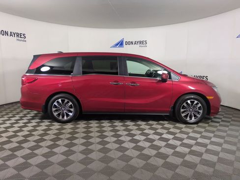 Certified 2024 Honda Odyssey EX-L image 10
