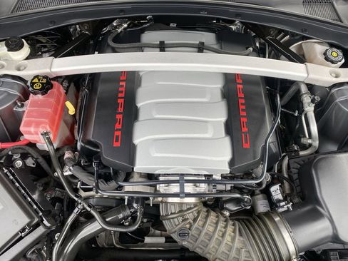 Used 2021 Chevrolet Camaro LT w/ Technology Package image 29