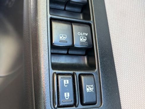 Used 2016 Subaru Forester 2.5i Premium AWD/4WD image 14