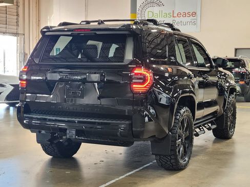 Used 2025 Toyota 4Runner TRD Sport Premium AWD/4WD image 8