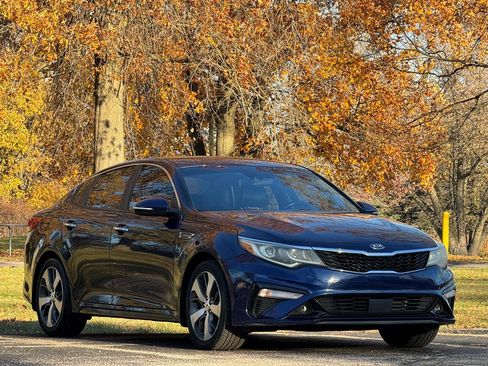 Used 2020 Kia Optima S FWD image 3