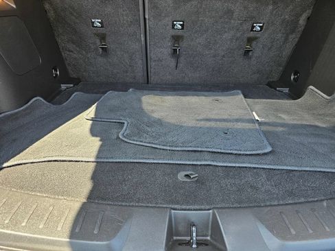Used 2022 Chevrolet TrailBlazer RS w/ Sun and Liftgate Package FWD image 18
