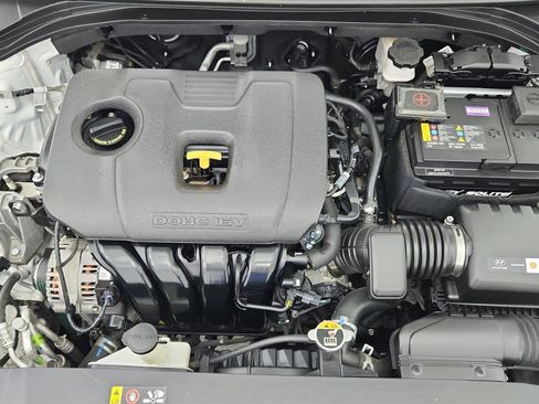 Used 2019 Hyundai Elantra SE w/ Cargo Package image 30