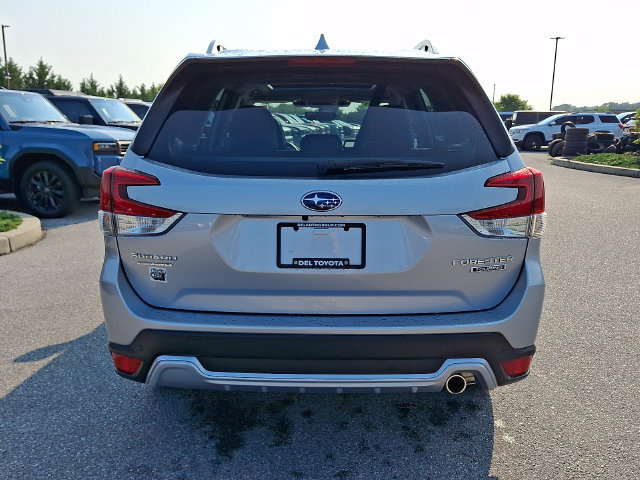 Used 2023 Subaru Forester Touring AWD/4WD image 5