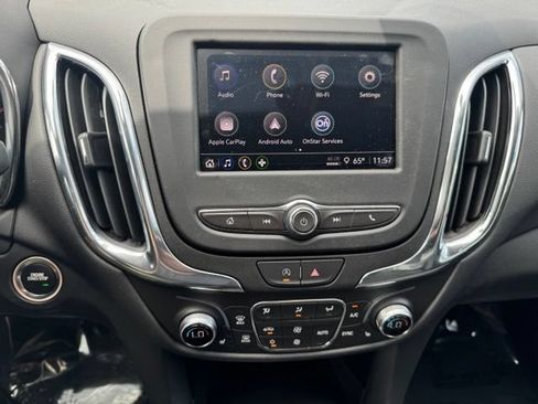 Used 2023 Chevrolet Equinox LT AWD/4WD image 16