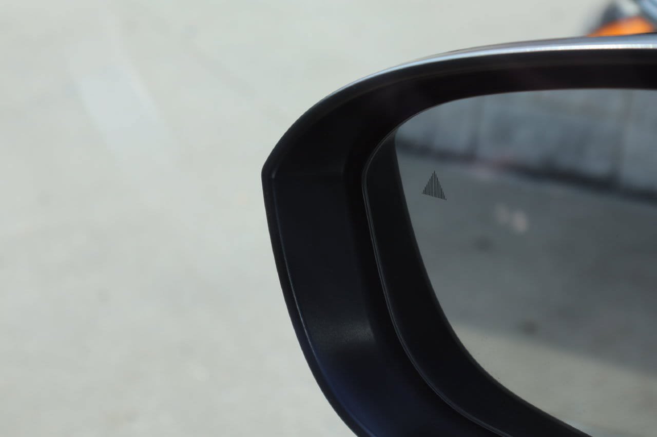 Used 2023 Nissan Rogue S FWD image 21