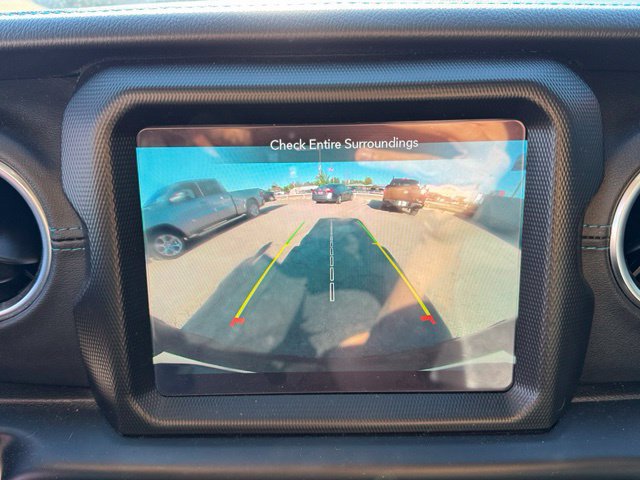 Used 2023 Jeep Wrangler Unlimited Rubicon 4xe w/ Steel Bumper Group AWD/4WD image 17