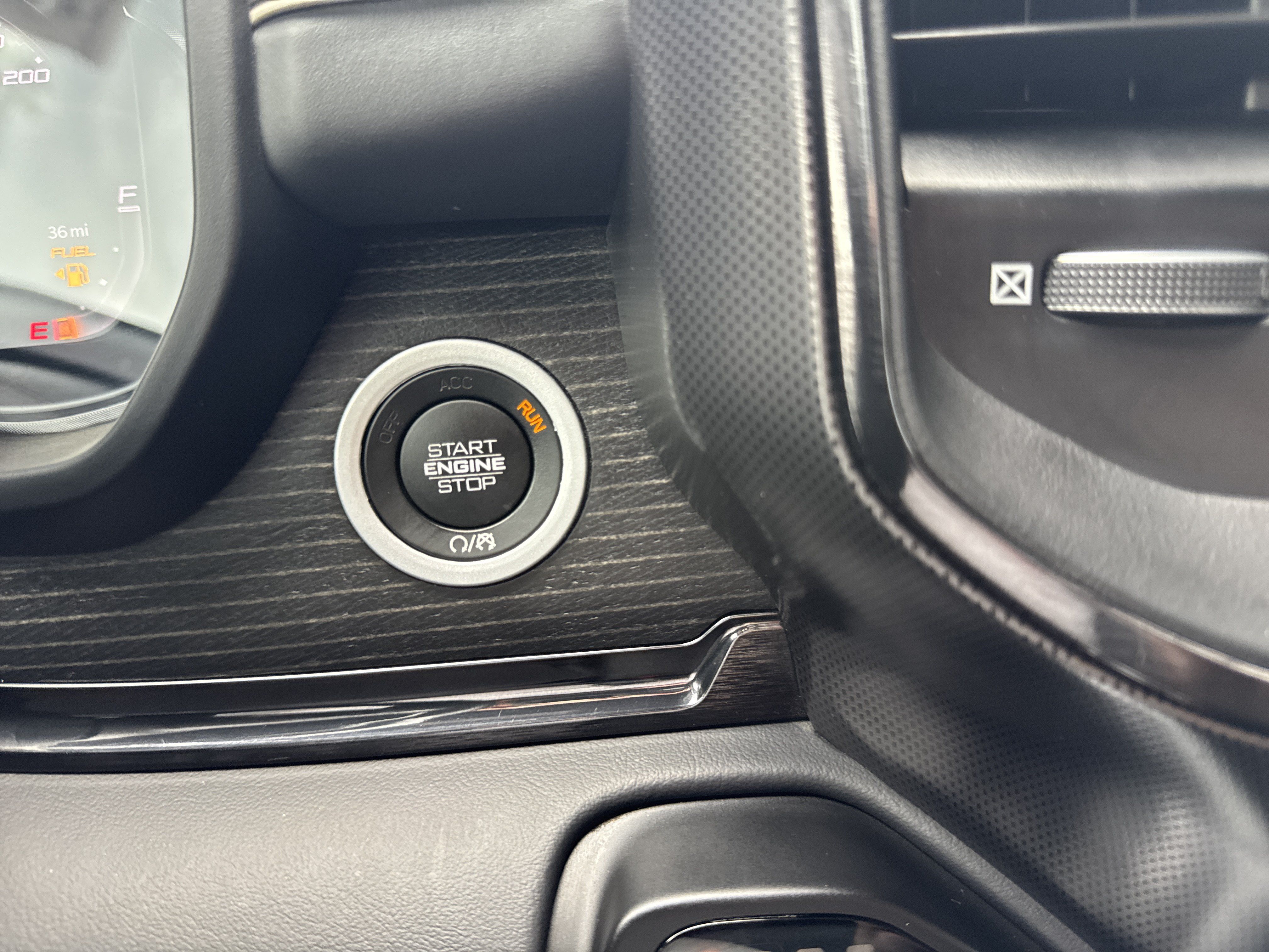 Used 2023 RAM 1500 Limited w/ Night Edition AWD/4WD image 30