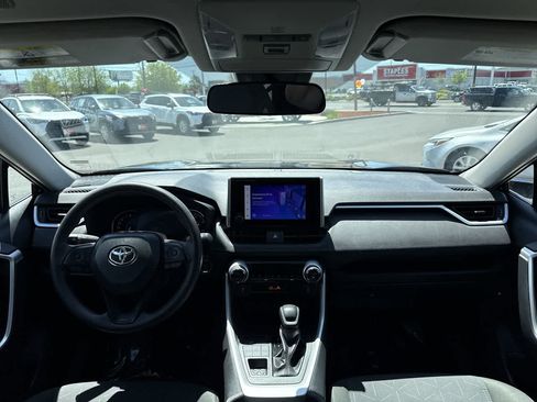 Used 2024 Toyota RAV4 XLE AWD/4WD image 15