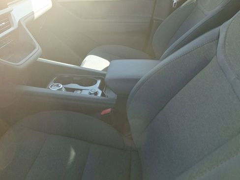 Used 2026 Ford Explorer Active RWD image 8