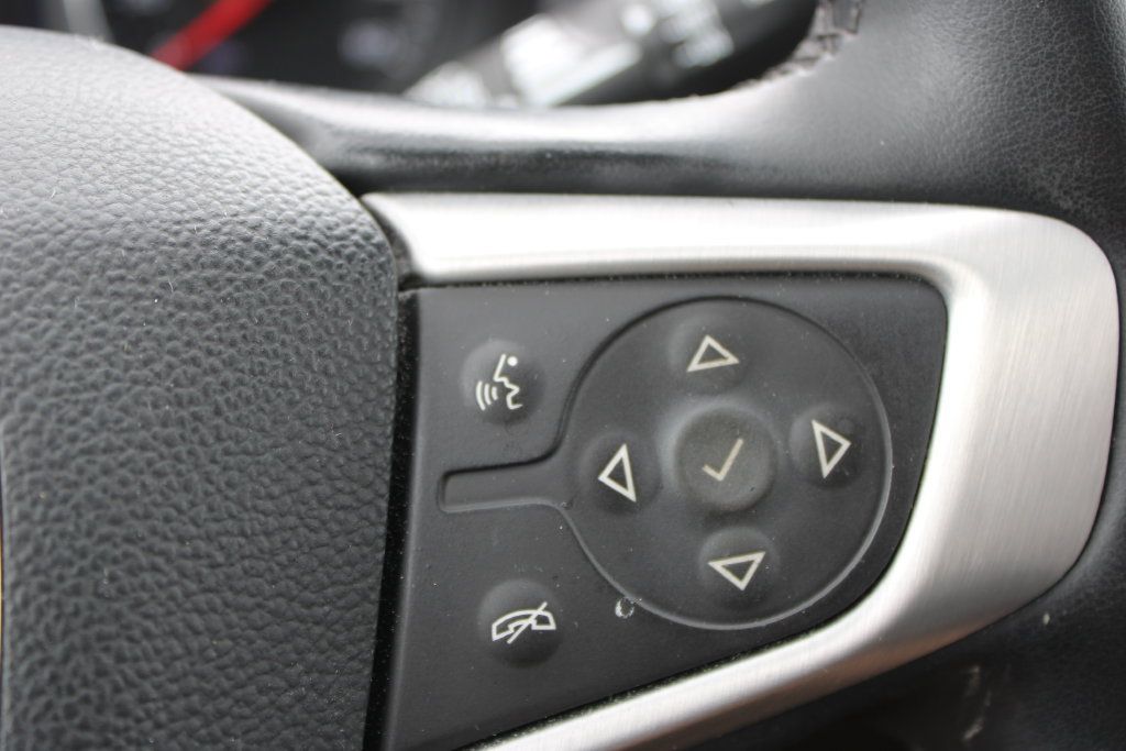 Used 2023 GMC Terrain SLT FWD image 41