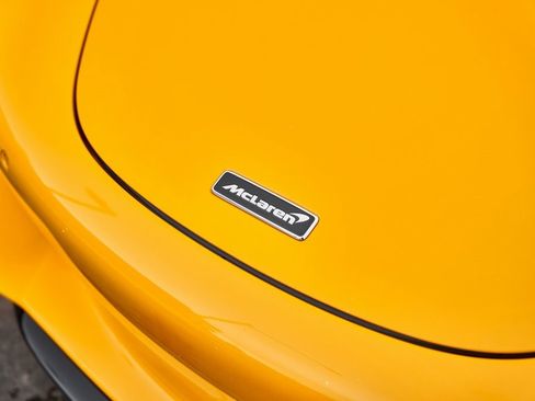 Used 2024 McLaren 750S image 8