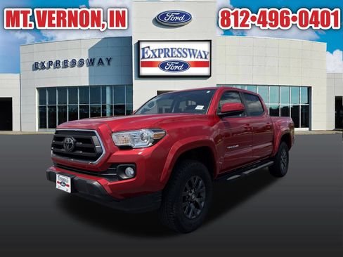 Used 2022 Toyota Tacoma SR5 AWD/4WD image 2