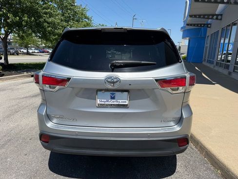 Used 2014 Toyota Highlander Limited FWD image 12