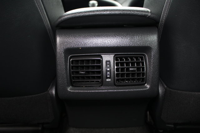 Used 2019 Toyota Camry XSE FWD image 33