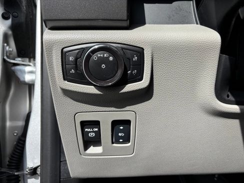 Used 2018 Ford F150 XLT w/ Equipment Group 302A Luxury RWD image 29