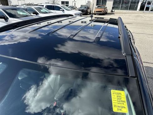 Used 2021 Jeep Compass Latitude image 32