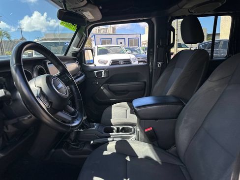 Used 2022 Jeep Wrangler Unlimited Sport AWD/4WD image 13