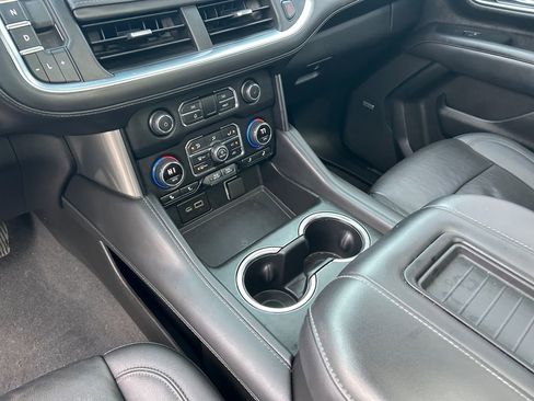 Used 2022 Chevrolet Tahoe Z71 image 20