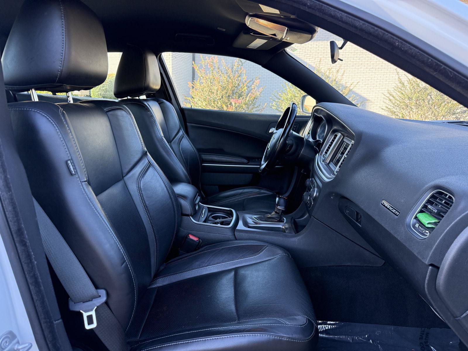 Used 2021 Dodge Charger SXT w/ Leather Interior Group RWD image 34