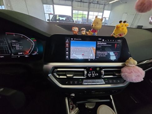 Used 2019 BMW 330i Sedan w/ Convenience Package RWD image 14