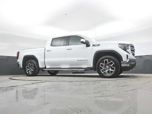 Used 2024 GMC Sierra 1500 SLT w/ SLT Premium Plus Package AWD/4WD image 44