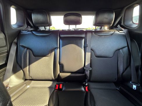 Used 2024 Jeep Compass Latitude w/ Altitude Special Edition image 30