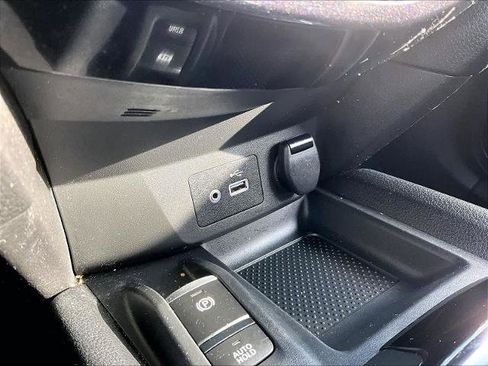 Certified 2022 Nissan Rogue Sport SL image 25
