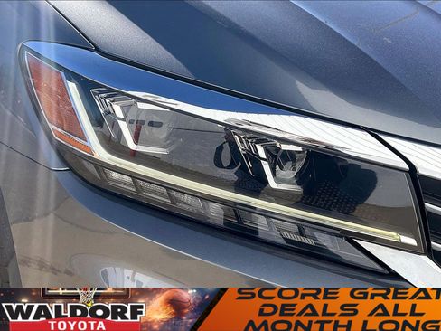 Used 2021 Volkswagen Passat 2.0T S image 32