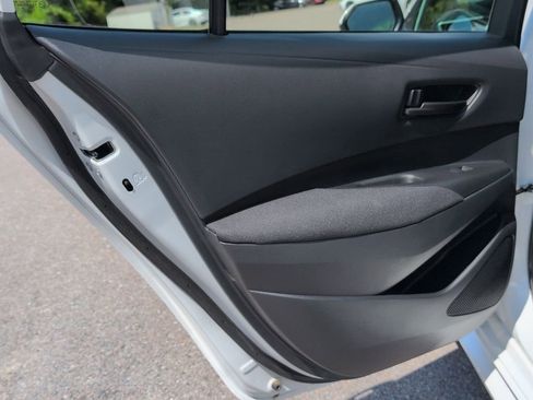 Used 2026 Toyota Corolla LE FWD image 23