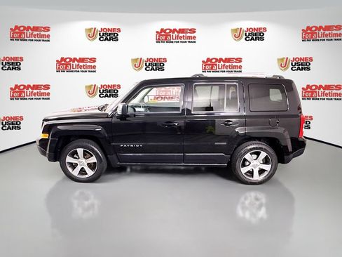 Used 2016 Jeep Patriot High Altitude FWD image 12