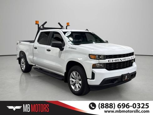 Used 2021 Chevrolet Silverado 1500 Custom AWD/4WD image 2