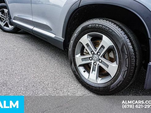 Used 2025 Honda Pilot EX-L image 16