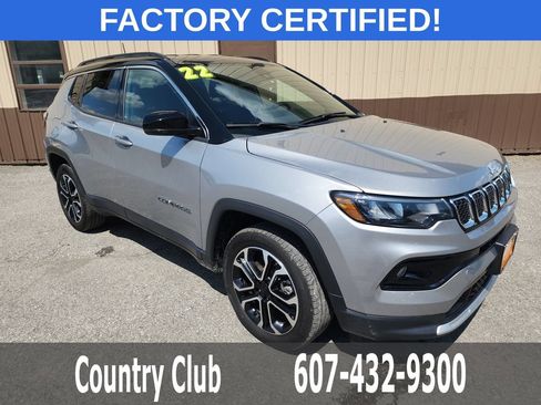 Used 2023 Jeep Compass Limited AWD/4WD image 2