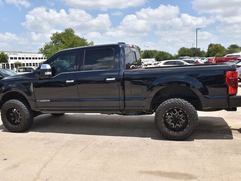 Used 2021 Ford F250 Platinum w/ FX4 Off-Road Package AWD/4WD image 9