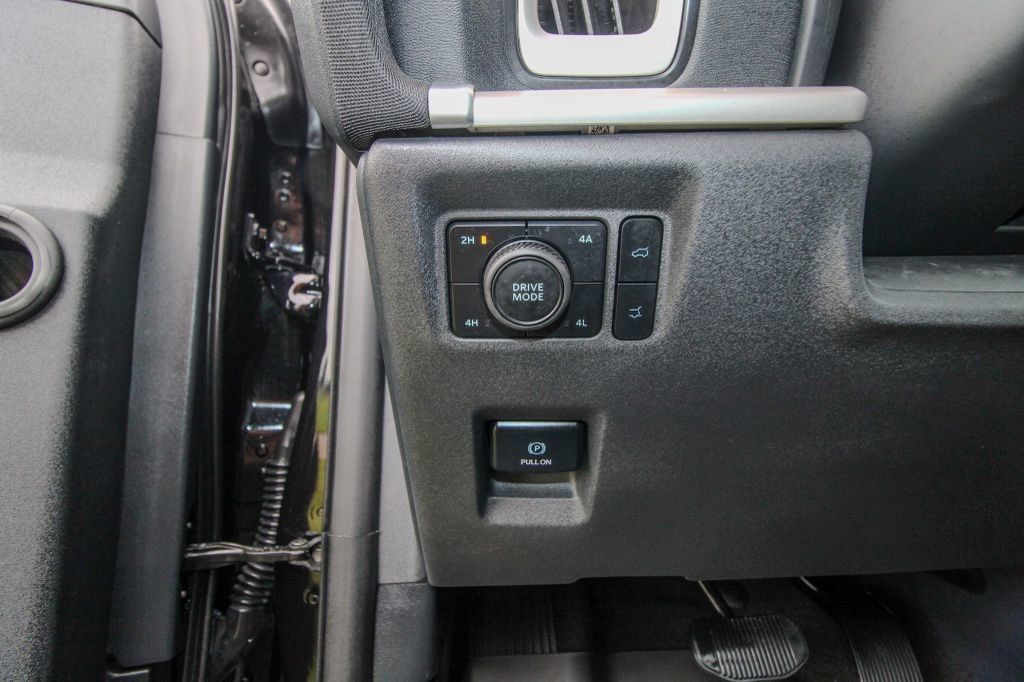 Used 2025 Ford Expedition Active AWD/4WD image 20