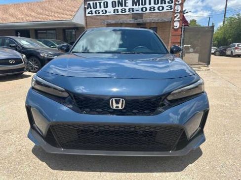 Used 2025 Honda Civic Sport image 2